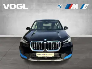 BMW iX1 xDrive30 SHZ DAB Bild 2