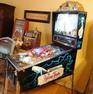 Atemberaubender LED-Flipperautomat