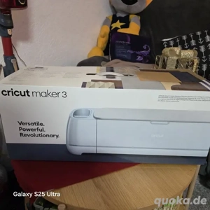 Cricut Maker 3 Neu mit Originalverpackung Unbenutzt .Mit Einigen Extras Sie Bild
