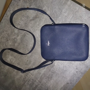 Top Umhänge Tasche Lacoste