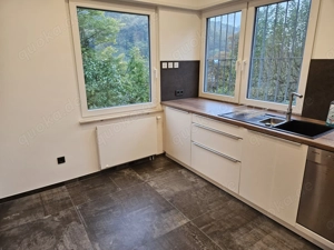 Sehr helles sonniges WG Zimmer  33 qm in einer FRAUEN WG