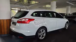 Ford Focus Champions Edition/AHK/LED/Navi/Standheiz. Bild 5