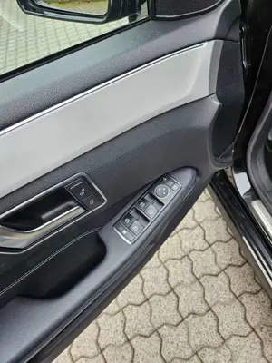 Mercedes-Benz E 200 E 200 T BlueTEC 7G-TRONIC Edition E Bild 2
