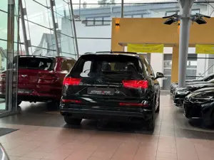 Audi SQ7 4.0 TDI Keramik HUD Individual Matrix Pano Bose 21 Bild 4