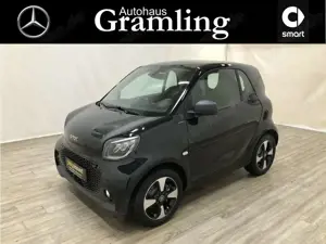 smart forTwo fortwo EQ passion Exclusive*Pano*Kamera*22kW-Lad