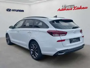 Hyundai i30 Kombi 1.5 T-GDI 48V-Hybrid DCT Advantage Bild 4