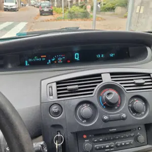 Renault Scenic Scenic 1.6 16V Avantage Bild 5