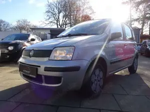 Fiat Panda 1.1 8V Active / Tüv 11.2027 / Neue Kupplun