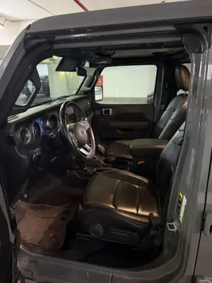 Jeep Wrangler Sahara Bild 3