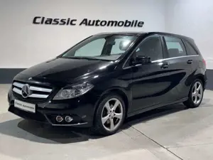 Mercedes-Benz B 200 *Sitzheizung*Navi*Einparkhilfe*Pano*