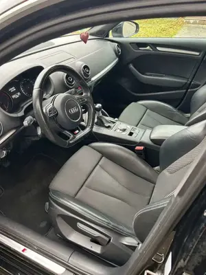 Audi A3 Sportback S line Sportpaket Bild 5