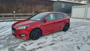 Ford Focus ST-Line*Klima*SHZ*PDC*17"Alu*37TKM!SH*USB*TOP!