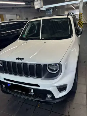 Jeep Renegade Renegade Plug-in Hybrid PHEV MY 22 + S Bild 3