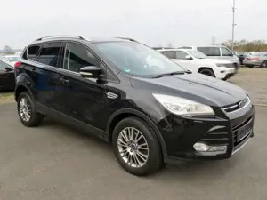 Ford Kuga 2.0 TDCi Titanium Bi-Xenon Navi Panorama Bild 4