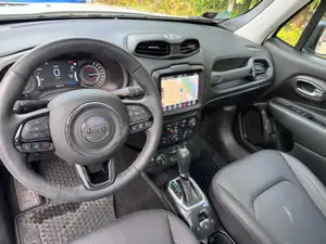 Jeep Renegade Renegade Plug-in Hybrid PHEV MY 22 + S Bild 2