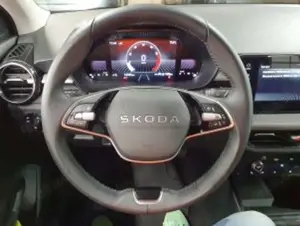 Skoda Fabia Selection Tour 1.0 TSI*LED*KAM*Kessy*SHZ*A Bild 3