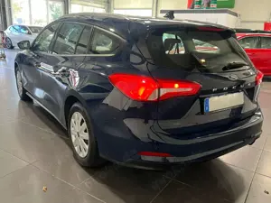 Ford Focus 1.5 TDCi Turnier **Navi*PDC*Tempomat** Bild 3