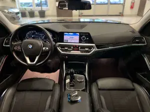 BMW 320 d xDrive Sport Line SAG/Laser/StopGo/KeyLess Bild 3