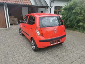 Hyundai i10 i10 1.1Classic Bild 4