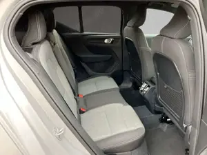 Volvo XC40 B3 Mild-Hybrid Core AHK LED Bild 5