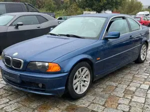 BMW 323 3er Coupé