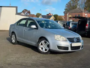 Volkswagen Jetta V Trendline 1.9 TDI 1.Hand Klima Wenig KM