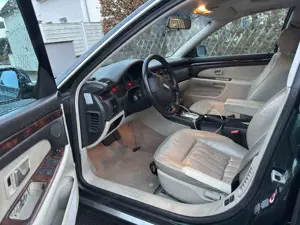 Audi A8 D2 2.8 V6 Benzin Automatisch Bild 5