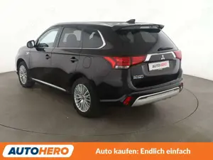Mitsubishi Outlander 2.4 PHEV Plus Spirit 4WD Aut.*NAVI*CAM* Bild 3