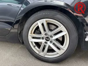 Audi A4 Avant 50 TDI quattro HUD Soundsystem PDCv+h Mehrzo Bild 4