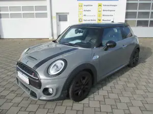 MINI Cooper S John Cooper Works Bild 2