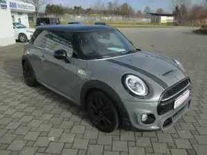 MINI Cooper S John Cooper Works Bild 3