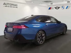 BMW 550 e xDrive Sonderlack*PanoDach*M-SportPro*M-ShadowLi Bild 3