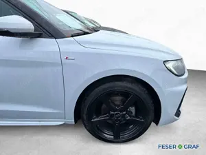 Audi A1 Sportback 30 TFSI S tronic S line-LED-Car Play-Vir Bild 4
