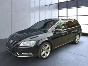 Volkswagen Passat Variant Highline*AHK*ACC*Leder