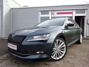 Skoda Superb SUPERB LIMO 2.0TDI 190PS DSG STANDHEIZ. AHK 19"