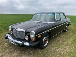 Mercedes-Benz 280 W114 aus Californien