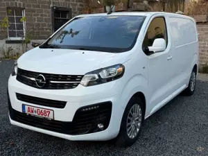 Opel Vivaro Kasten Edition M Design Standheizung AHK