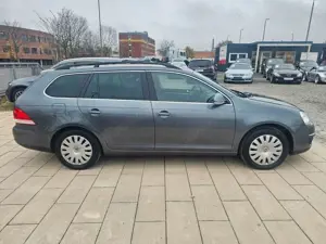 Volkswagen Golf V Variant Comfortline SZH Top Zustand!!! Bild 4