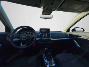 Audi Q2 advanced 35 TFSI S tronic KAMERA PANO INTERAF Bild 3