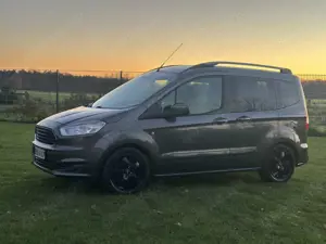 Ford Tourneo Courier Titanium