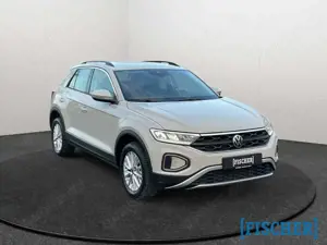 Volkswagen T-Roc 1.5TSI DSG Life LED AHK Navi SHZ PDC DAB+ Carplay Bild 3
