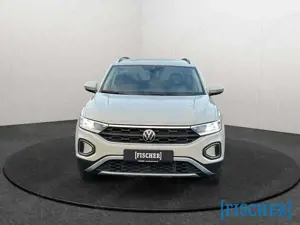 Volkswagen T-Roc 1.5TSI DSG Life LED AHK Navi SHZ PDC DAB+ Carplay Bild 2