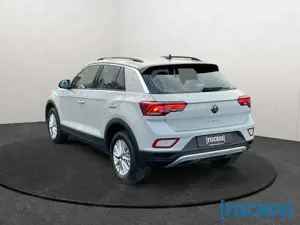 Volkswagen T-Roc 1.5TSI DSG Life LED AHK Navi SHZ PDC DAB+ Carplay Bild 4