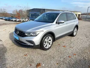 Volkswagen Tiguan Active TSi DSG Standheizung / AHK / Matrix Bild 2