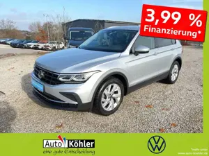 Volkswagen Tiguan Active TSi DSG Standheizung / AHK / Matrix