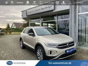 Volkswagen T-Roc 1.5 TSI Move DSG AHK IQ ACC NAVI