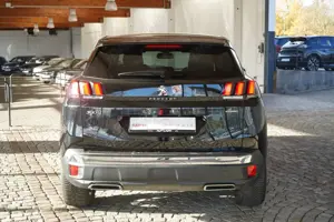 Peugeot 3008 1.5 Blue-HDi GT-Line LED Navi 360° DAB Tempom Bild 4