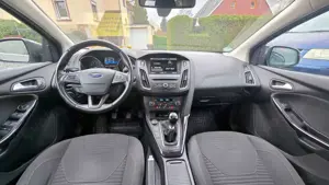 Ford Focus Focus Turnier 1.5 EcoBoost Titanium Bild 5
