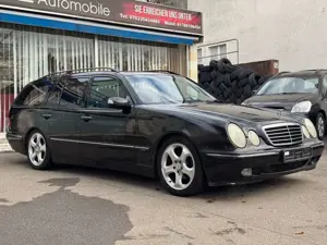 Mercedes-Benz E 240 T AVANTGARDE*AUTOMATIK*LEDER*XENON*TÜV*AHK Bild 2