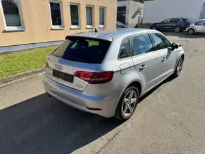 Audi A3 Sportback 30 TDI LED Navi Xenon Bild 5